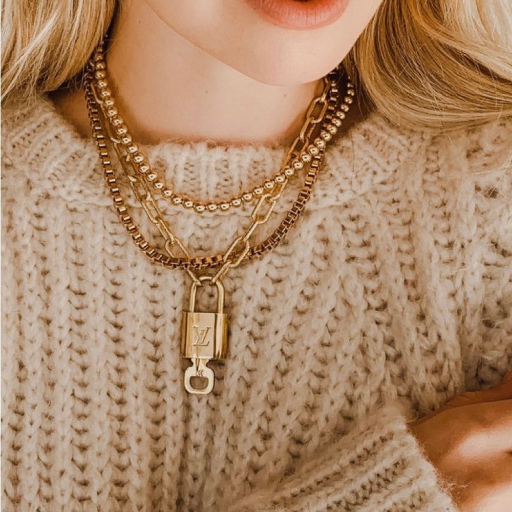 Louis Vuitton gold brass lock and key set necklace #310 Polished ready to wear